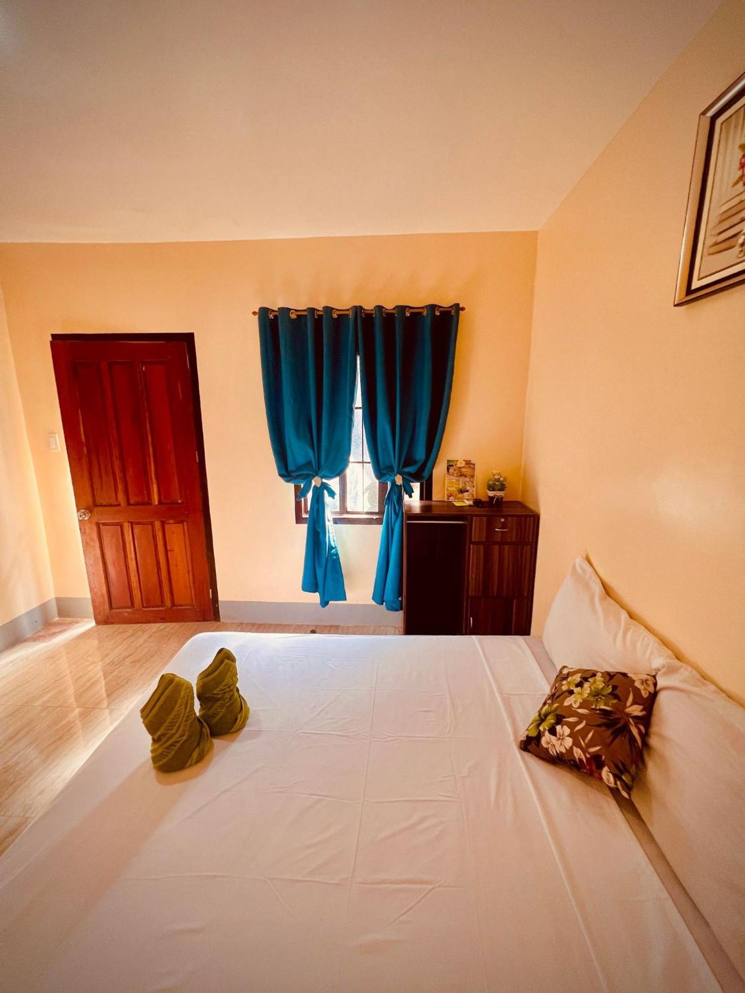 Indino Guesthouse Moalboal Exteriér fotografie